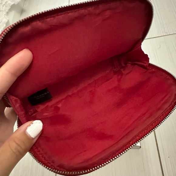 Burberry Beauty Makeup Pouch - Picture 3 of 3